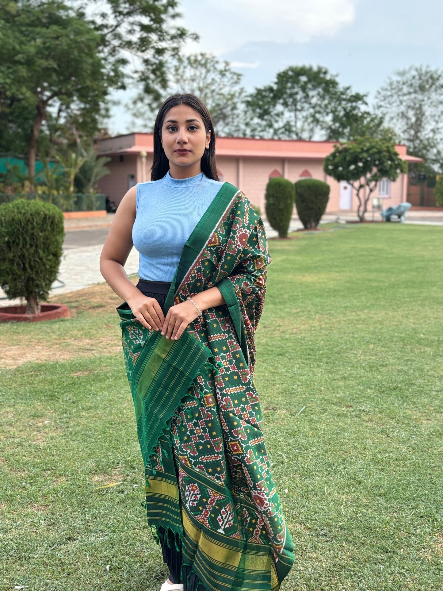 RAJKOT PATOLA DUPATTA | SEMI DOUBLE WEAVE DUPATTA | DARK GREEN