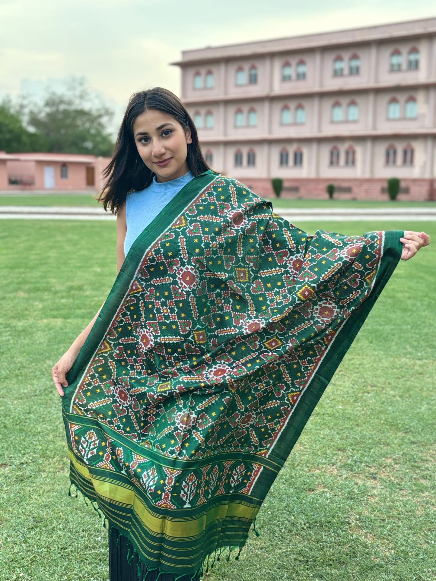 RAJKOT PATOLA DUPATTA | SEMI DOUBLE WEAVE DUPATTA | DARK GREEN