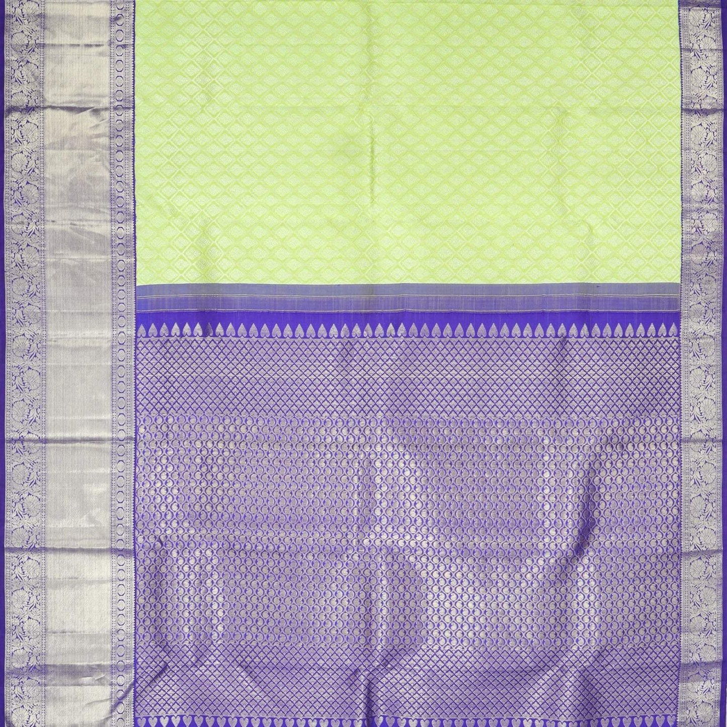 Bright Green Kanjivaram Silk Saree With Floral Pattern