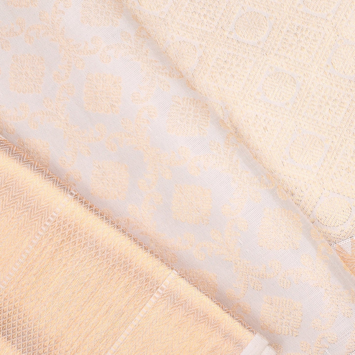 Pearl White Kanjivaram Silk Saree With Floral Jaal Design
