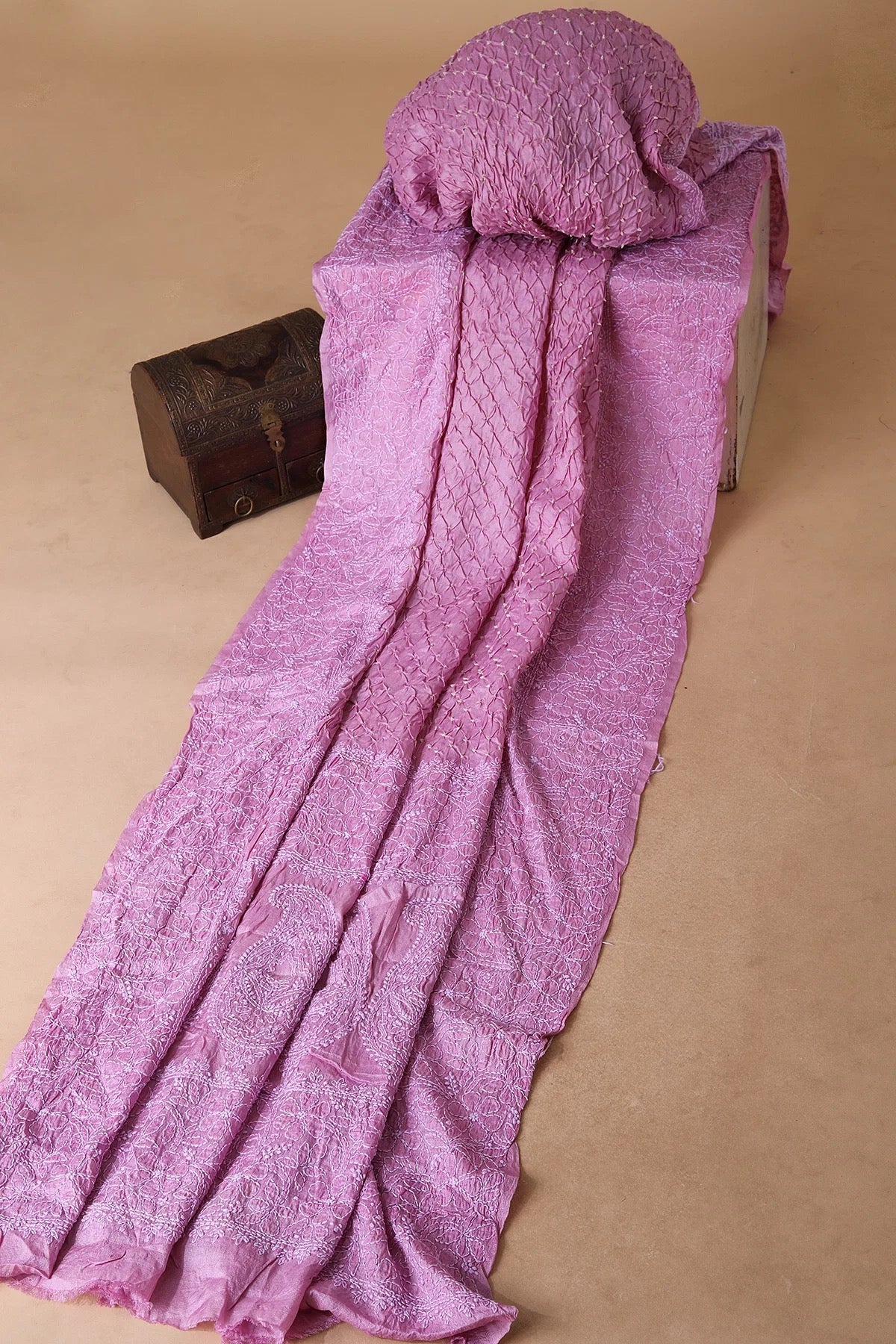 Lilac Snow Purple Bandhani Printed Tussar Silk Saree