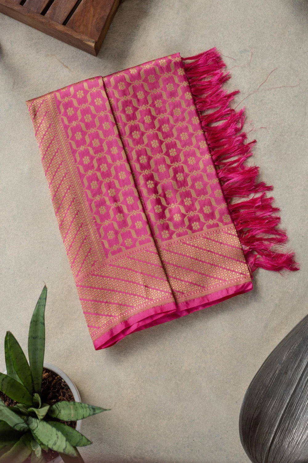 Royal Pink Handwoven Banarasi Pure Silk Dupatta