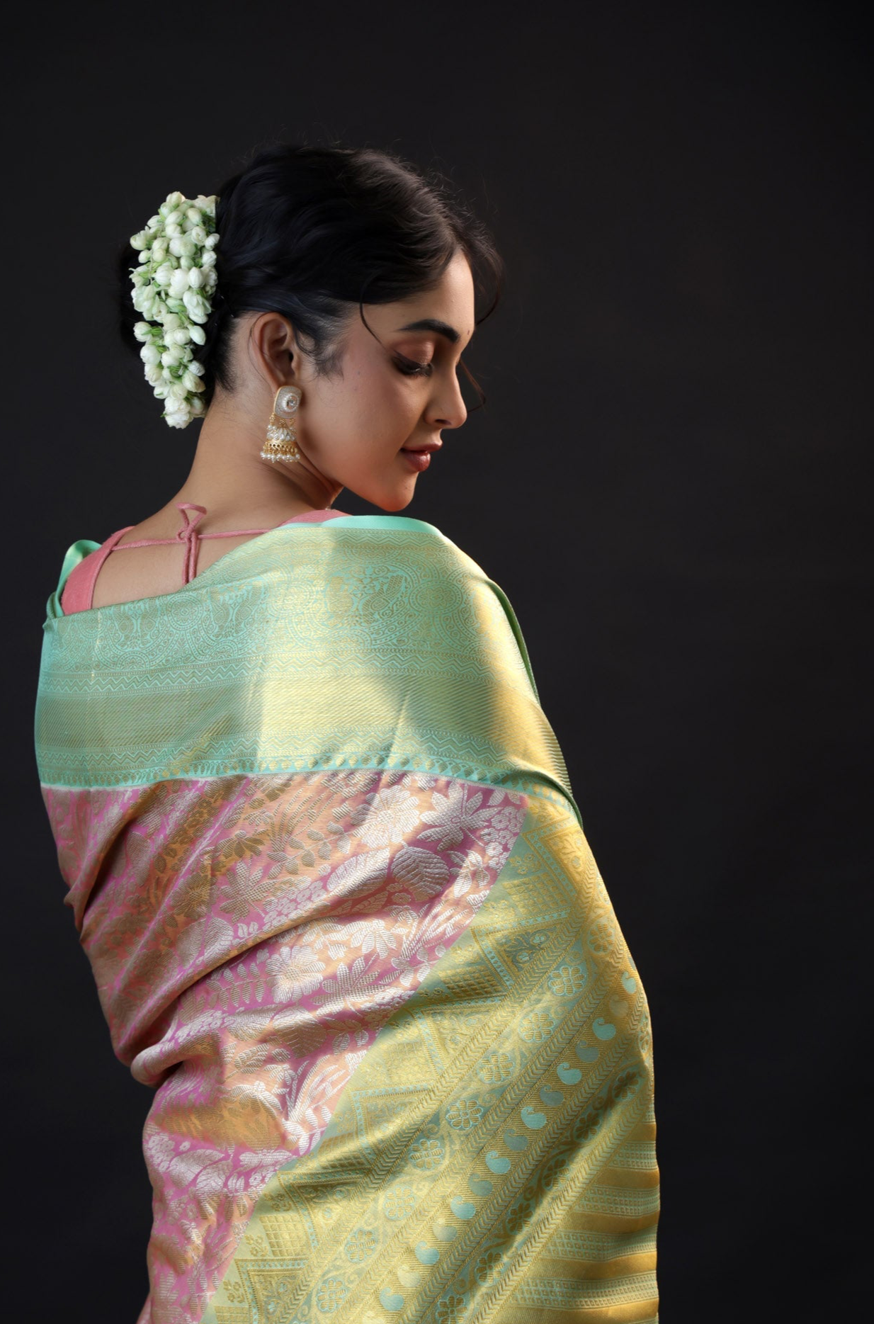 Pastel Peach Tissue Kanjivaram Silk Saree With Jaal Design
