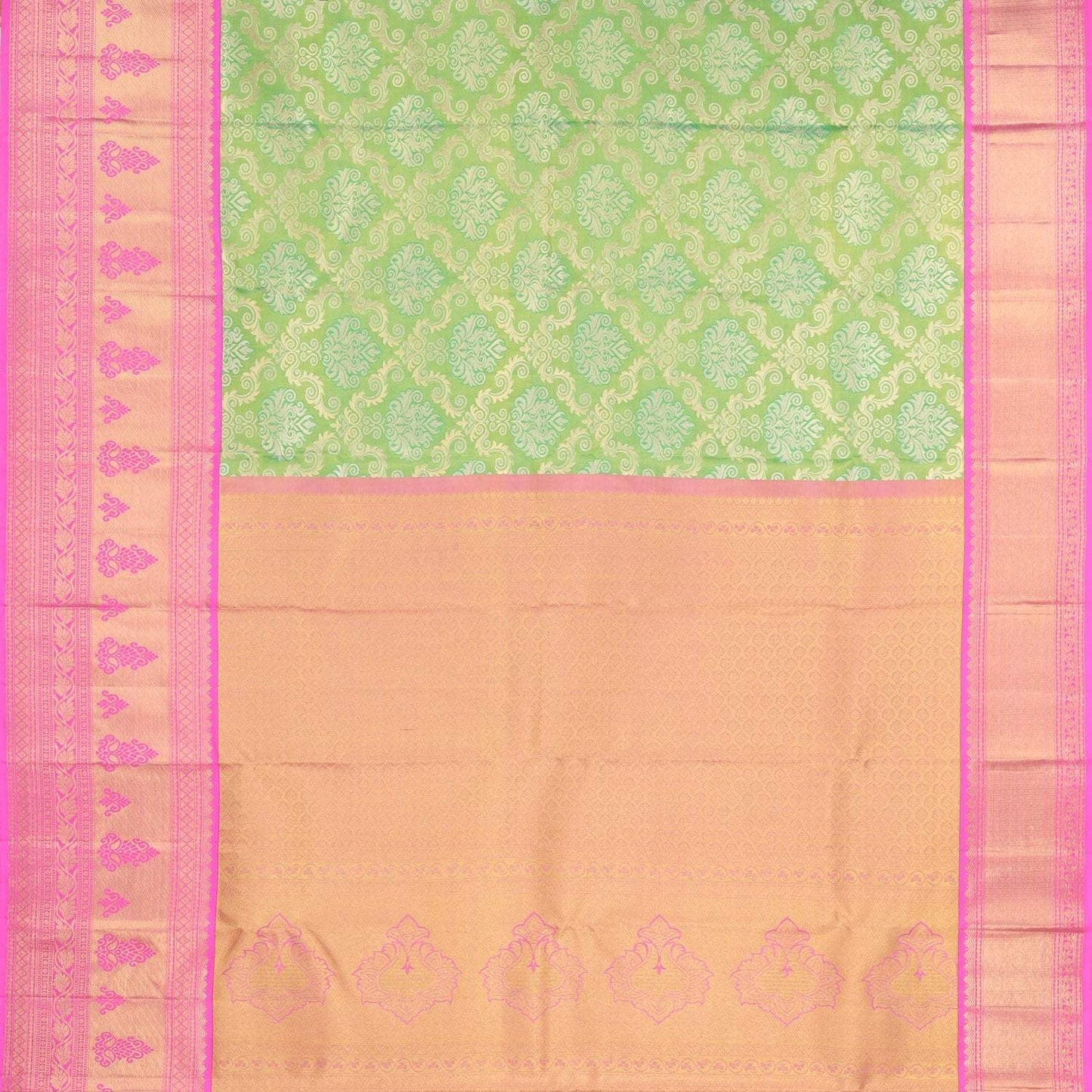 Green Kanjivaram Silk Saree With Floral Pattern