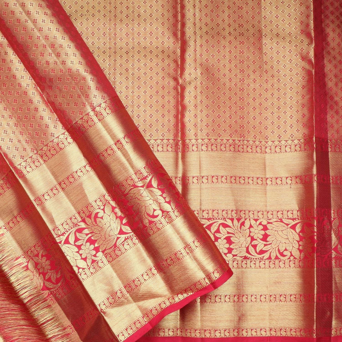 White Kanjivaram Silk Saree With Floral Jaal Pattern